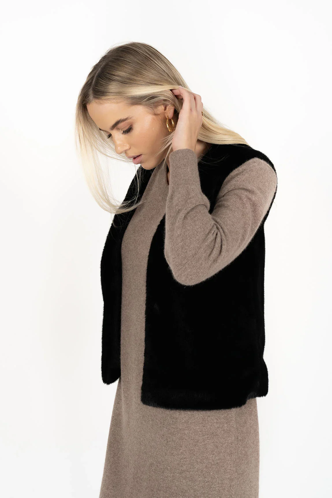 Humidity - Vienna Vest Black - Image 3