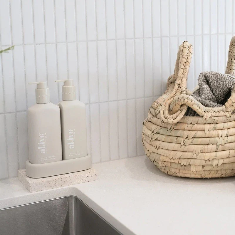 Al.ive Body - Kitchen Duo Lemon & Pomegranate - Dish Soap & Hand Wash - Image 3