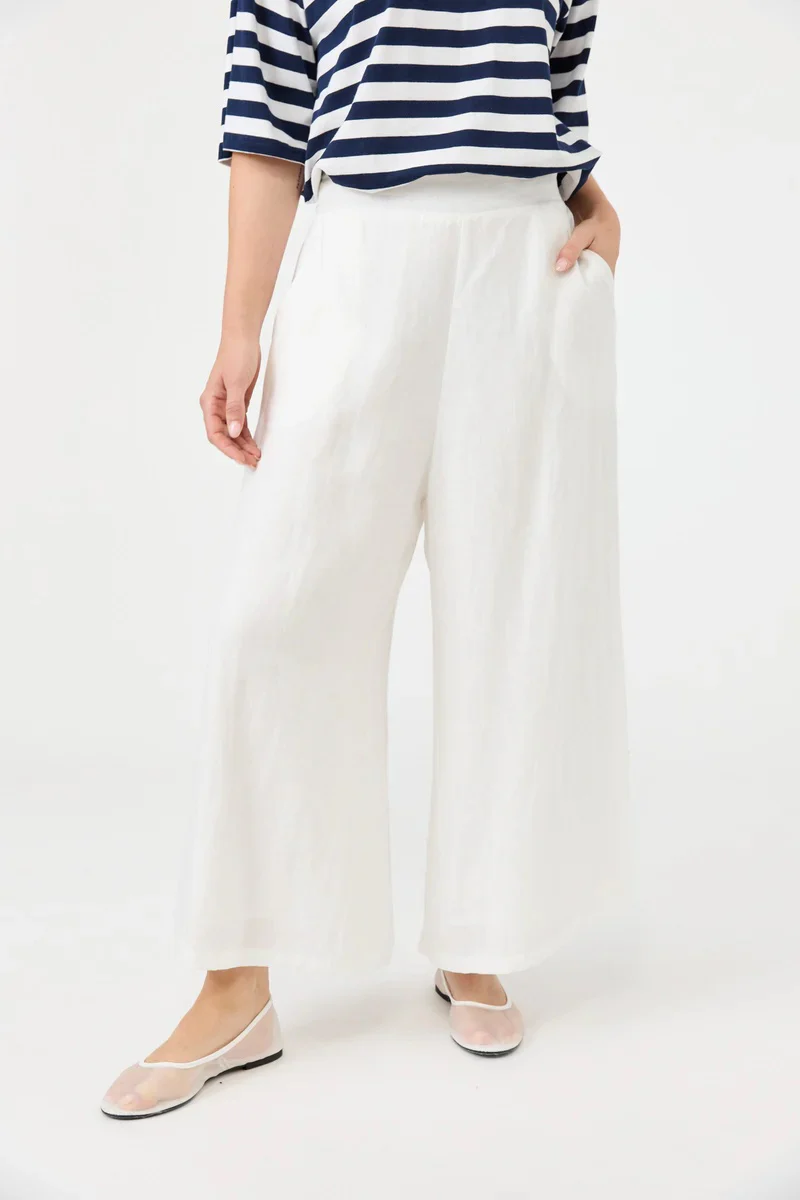 Studio Crop Pant Salt - Image 4